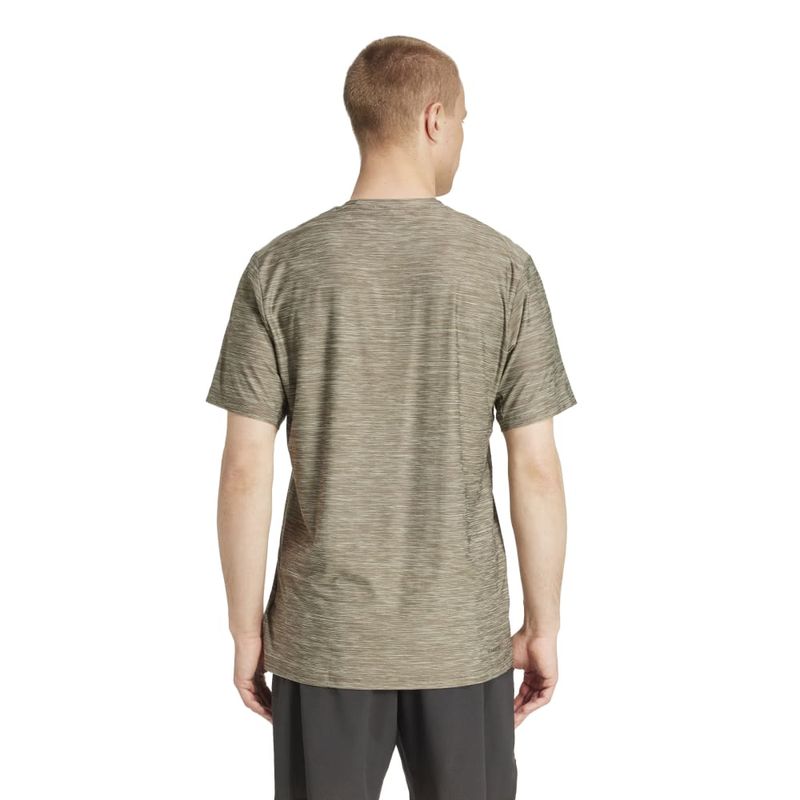 Camiseta-Manga-Corta-adidas-para-hombre-Tr-Es-Stretch-T-para-entrenamiento-color-verde.-Reverso-Sobre-Modelo