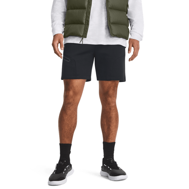 Pantaloneta-under-armour-para-hombre-Ua-Unstoppable-Flc-Shorts-para-entrenamiento-color-negro.-Frente-Sobre-Modelo