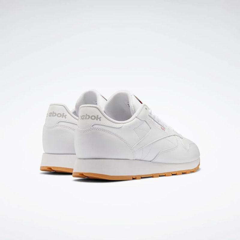 Tenis-reebok-para-hombre-Classic-Leather-para-moda-color-blanco.-Par-Caras-Opuestas