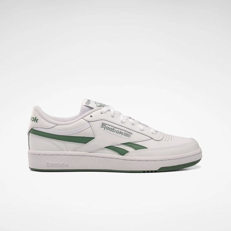 Tenis-reebok-para-hombre-Club-C-Revenge-para-tenis-color-blanco.-Par-Alineados