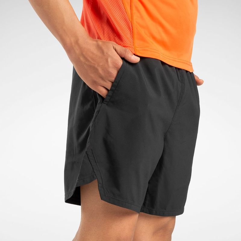 Pantaloneta-reebok-para-hombre-Running-Short-para-correr-color-negro.-Zoom-Frontal-
