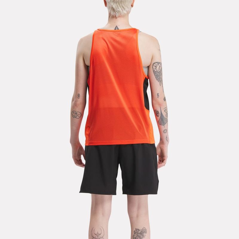 Camiseta-Manga-Sisa-reebok-para-hombre-Run-Speedwick-Singlet-para-correr-color-naranja.-Frente-Sin-Modelo