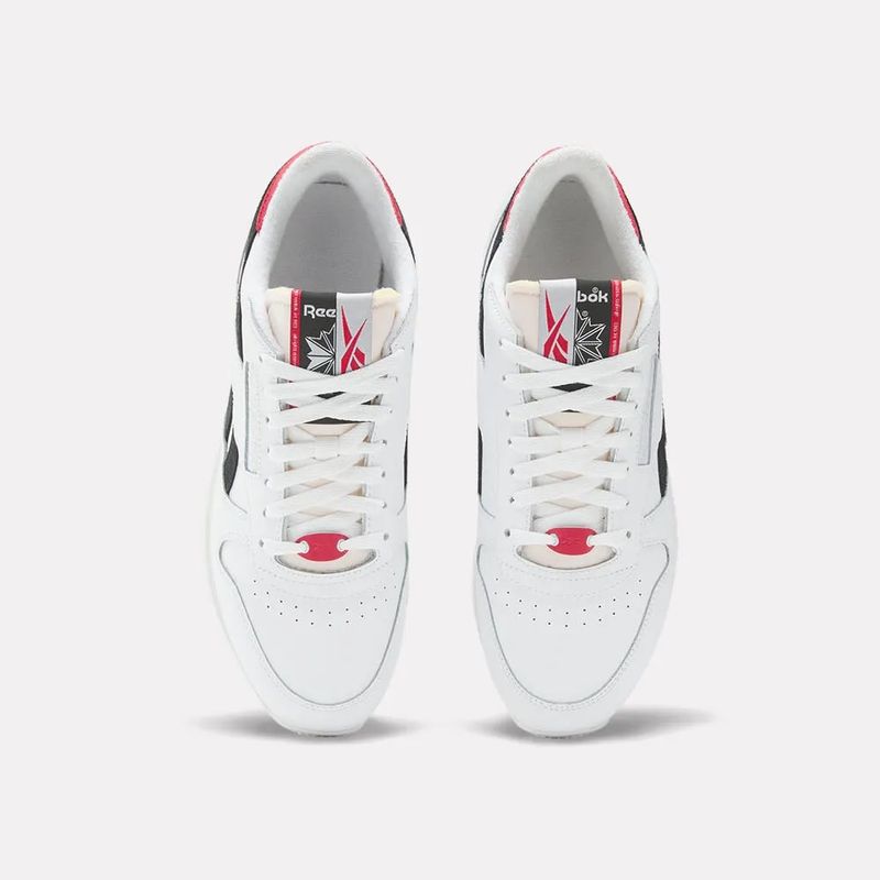 Tenis-reebok-para-hombre-Classic-Leather-para-correr-color-blanco.-Capellada