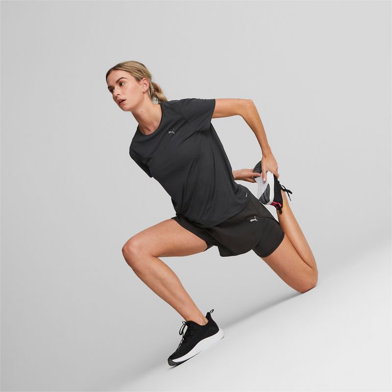 Pantaloneta-puma-para-mujer-Run-Favorite-Woven-2In1-3-Short-W-para-correr-color-negro.-Detalle-3