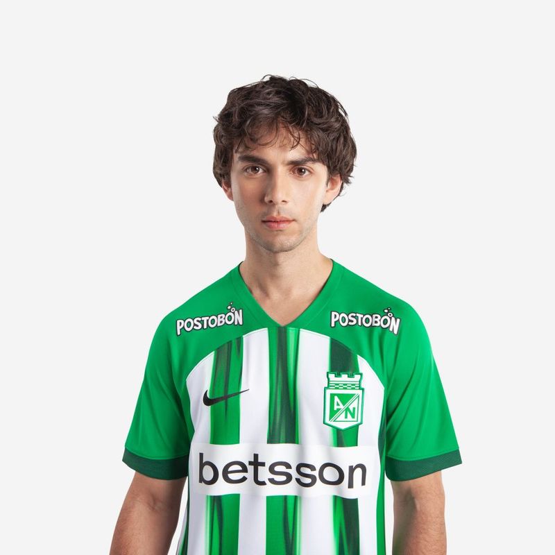 Camiseta-De-Equipo-nike-para-hombre-A-Nacional-M-Nk-Df-Stad-Hm-Jsy-Ss-para-futbol-color-verde.-Outfit-Completo