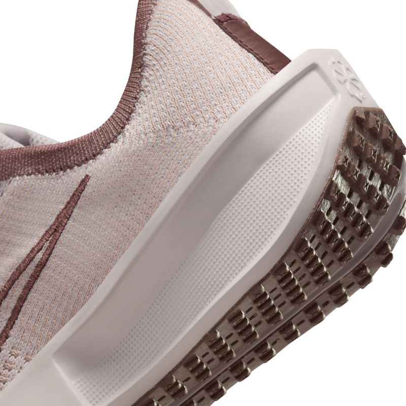 Tenis-nike-para-mujer-W-Nike-Interact-Run-para-correr-color-morado.-Detalle-2