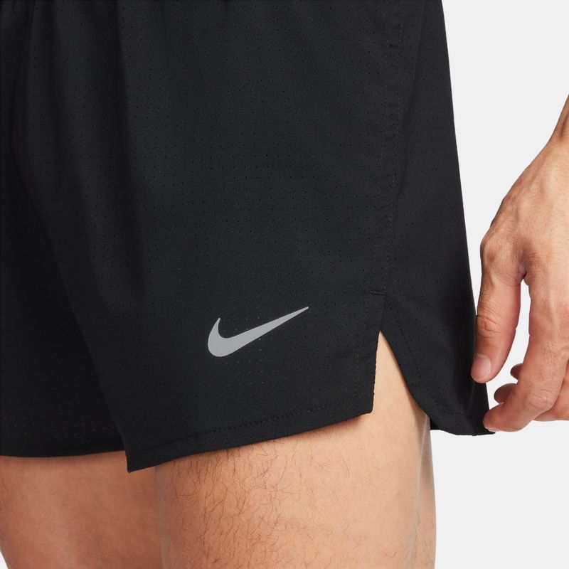 Pantaloneta-nike-para-hombre-M-Nk-Df-Fast-3In-Bf-Short-para-correr-color-negro.-Detalle-1