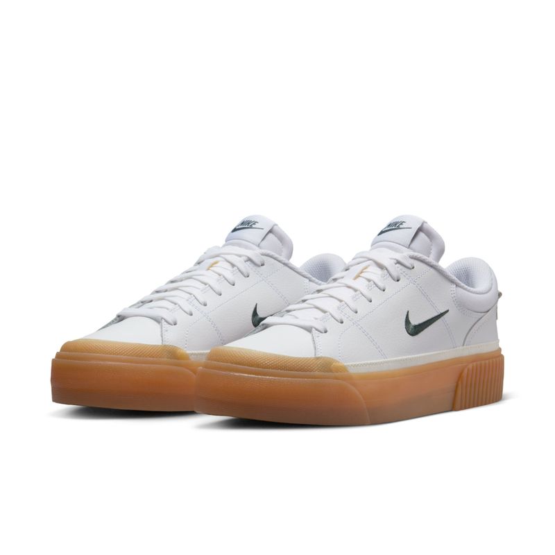 Tenis-nike-para-mujer-Wmns-Court-Legacy-Lift-para-moda-color-blanco.-Par-Alineados