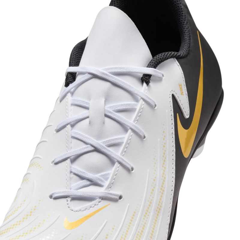 Guayos-nike-para-hombre-Phantom-Gx-Ii-Club-Fg-Mg-para-futbol-color-blanco.-Detalle-1