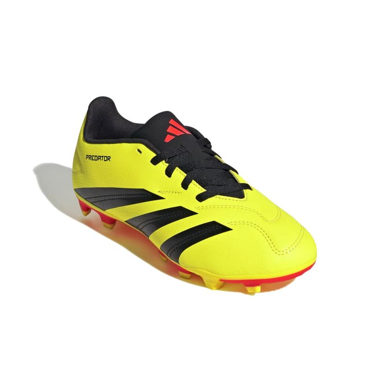 Guayos-adidas-para-niño-Predator-Club-L-Fxg-J-para-futbol-color-amarillo.-Par-Alineados