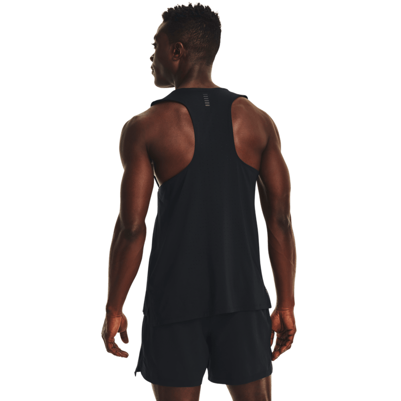 Camiseta-Manga-Sisa-under-armour-para-hombre-Iso-Chill-Laser-Sing-para-correr-color-negro.-Reverso-Sin-Modelo