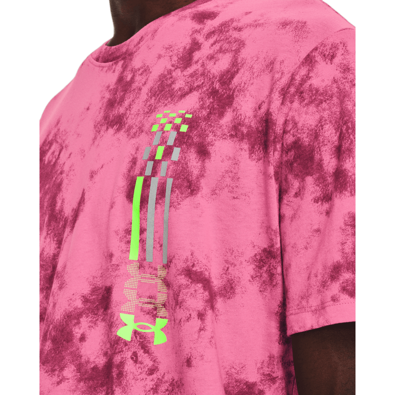 Camiseta-Manga-Corta-under-armour-para-hombre-Ua-Run-Anywhere-Ss-T-para-correr-color-rosado.-Cuello