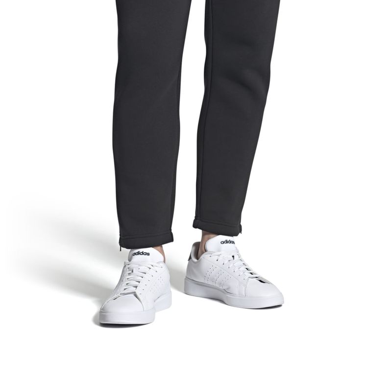 Tenis-adidas-para-hombre-Advantage-2.0-para-moda-color-blanco.-Detalle-3
