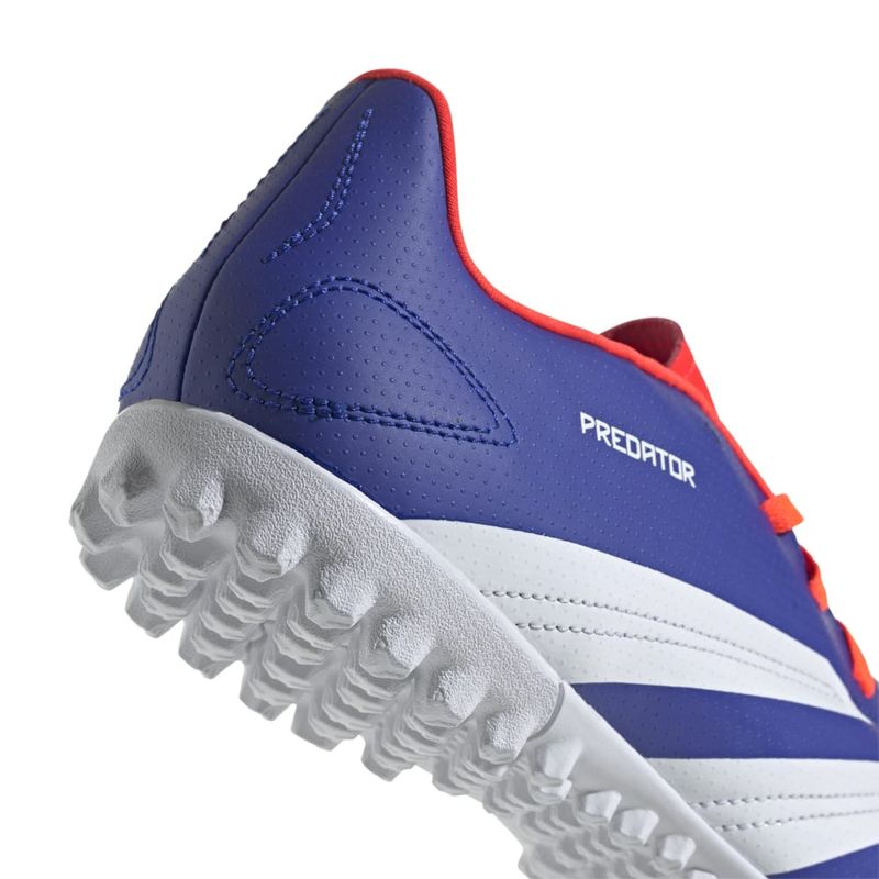 Guayos-adidas-para-hombre-Predator-Club-Tf-para-futbol-color-azul.-Detalle-1