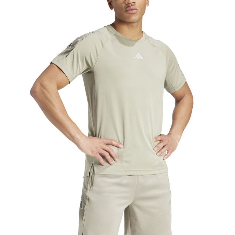 Camiseta-Manga-Corta-adidas-para-hombre-Gym--Bl-Tee-para-entrenamiento-color-gris.-Zoom-Frontal-Sobre-Modelo