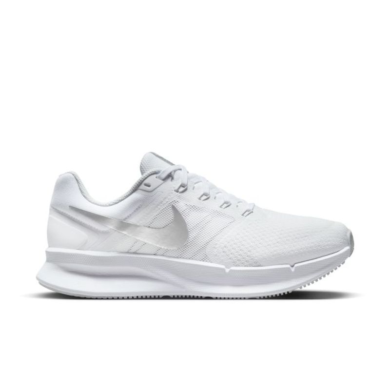 Tenis-nike-para-mujer-W-Nike-Run-Swift-3-para-correr-color-blanco.-Lateral-Externa-Derecha