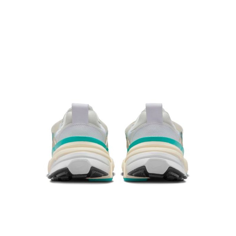 Tenis-nike-para-mujer-W-Nike-V2K-Run-para-moda-color-blanco.-Talon