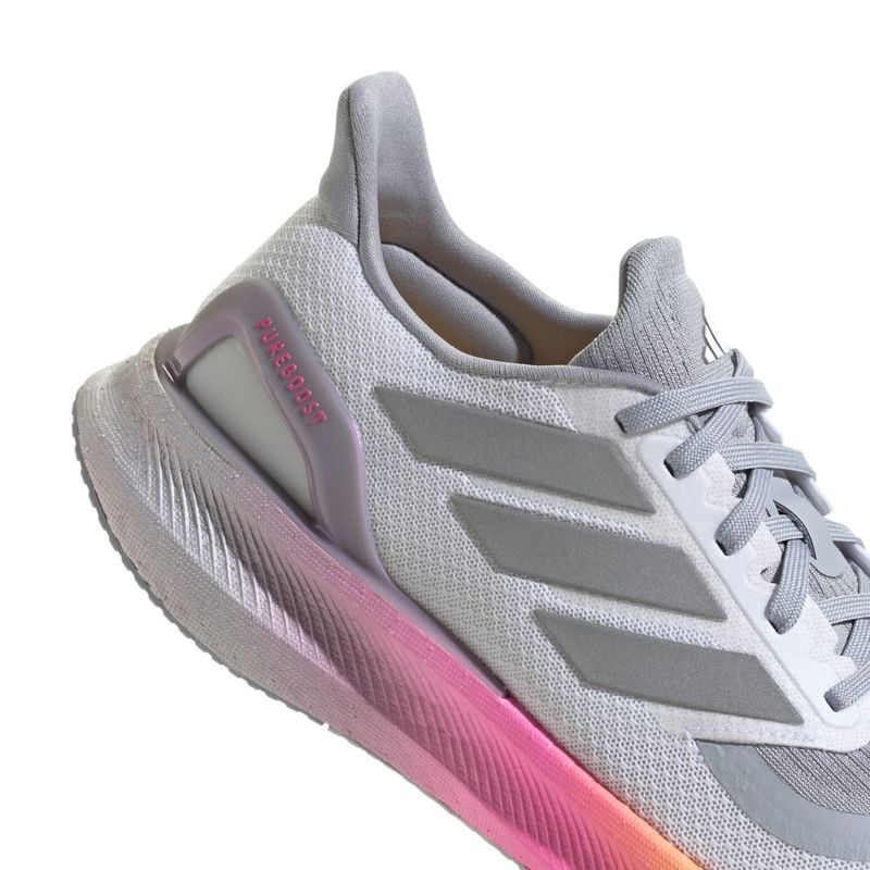 Tenis-adidas-para-hombre-Pureboost-5-para-correr-color-blanco.-Detalle-1