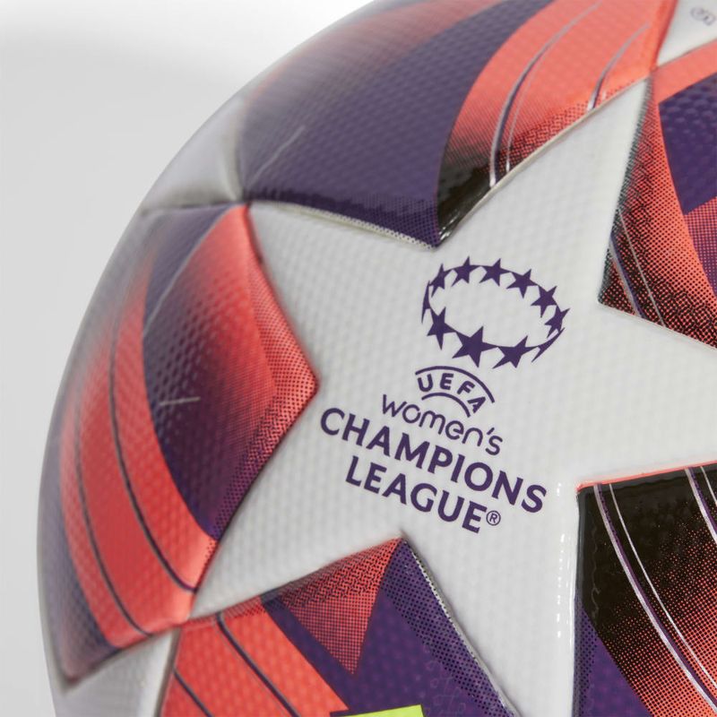 Balon-adidas-para-hombre-Wucl-Lge-para-futbol-color-blanco.-Detalle-1
