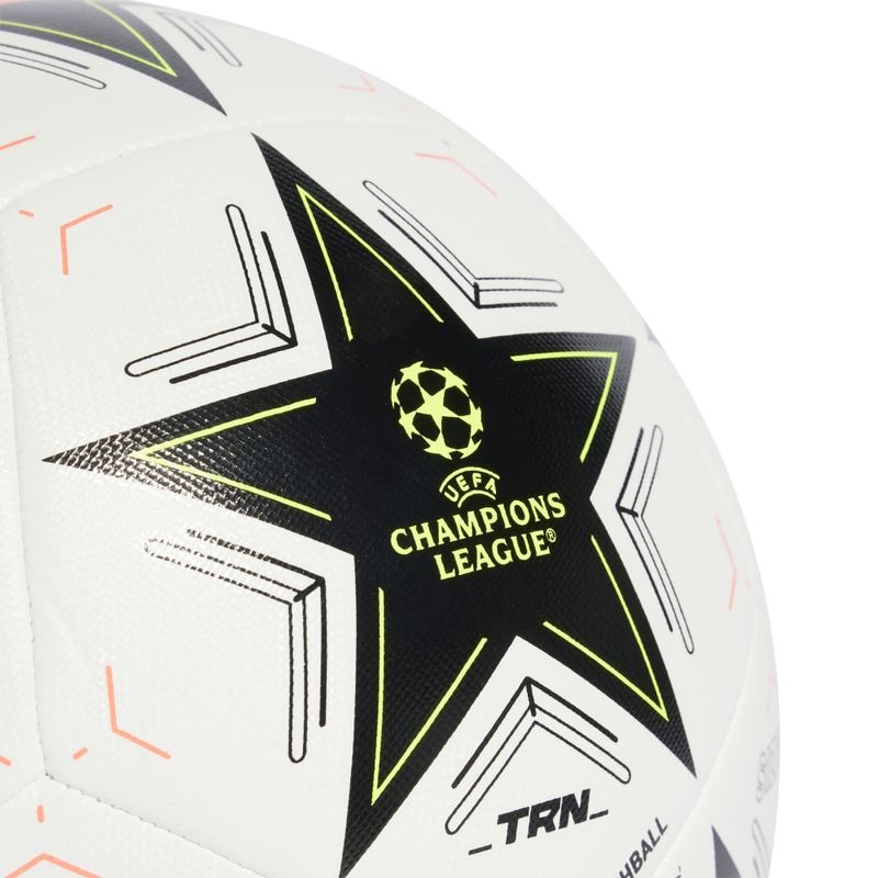 Balon-adidas-para-hombre-Ucl-Trn-para-futbol-color-blanco.-Detalle-1