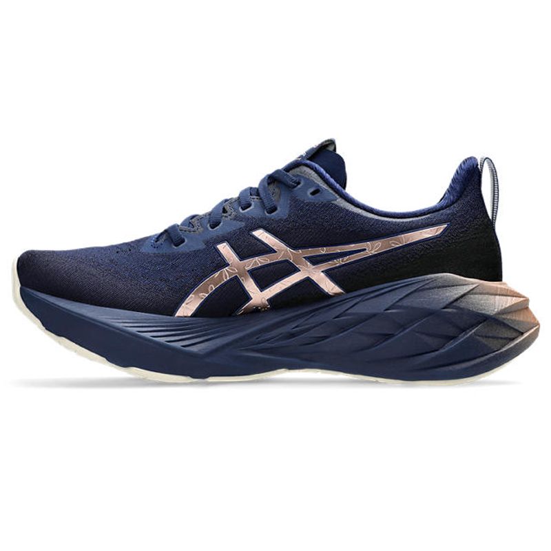 Tenis-asics-para-mujer-Novablast-4-Platinum-para-correr-color-azul.-Lateral-Externa-Izquierda
