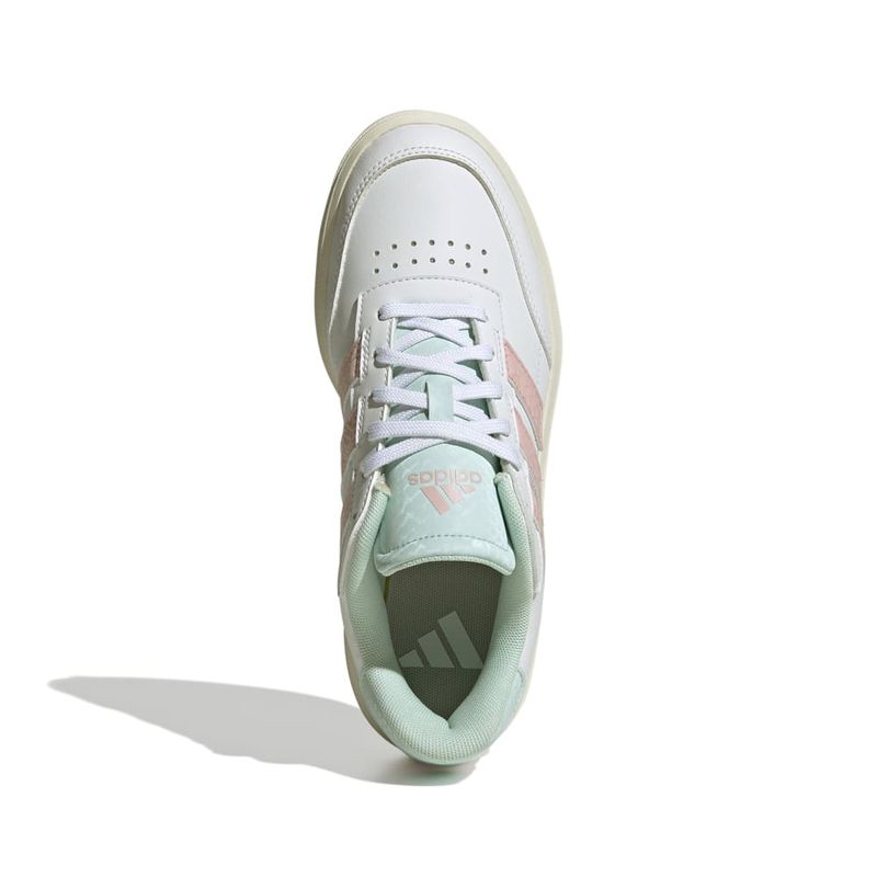 Tenis-adidas-para-mujer-Courtblock-para-moda-color-blanco.-Capellada