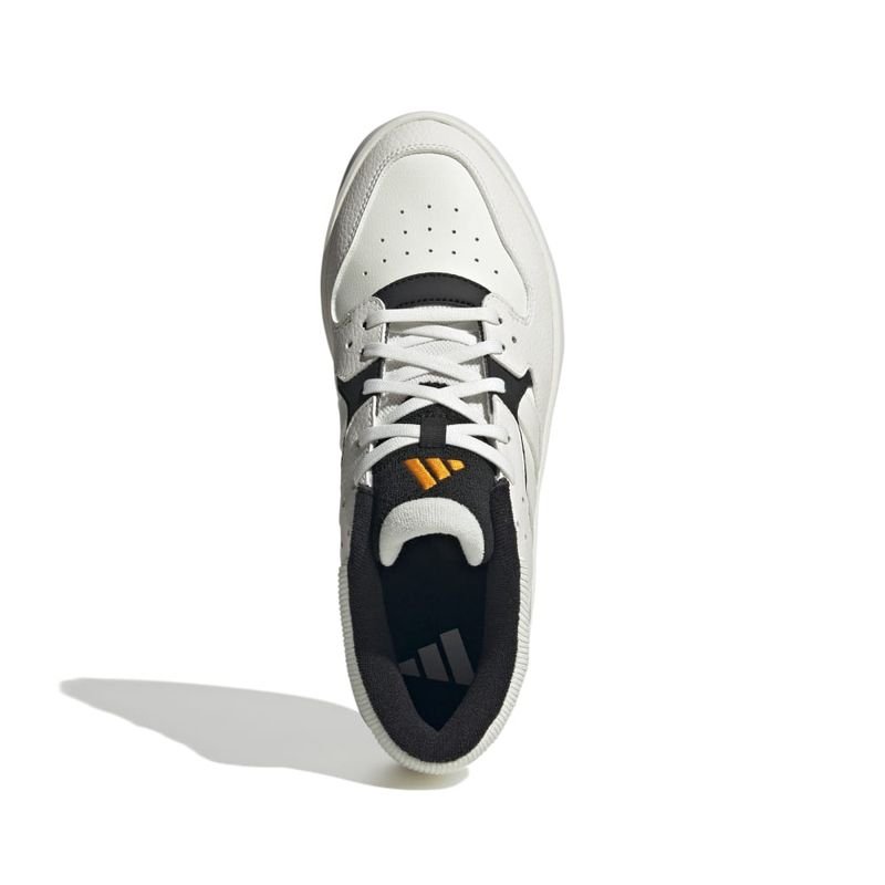 Tenis-adidas-para-hombre-Court-24-para-moda-color-blanco.-Capellada