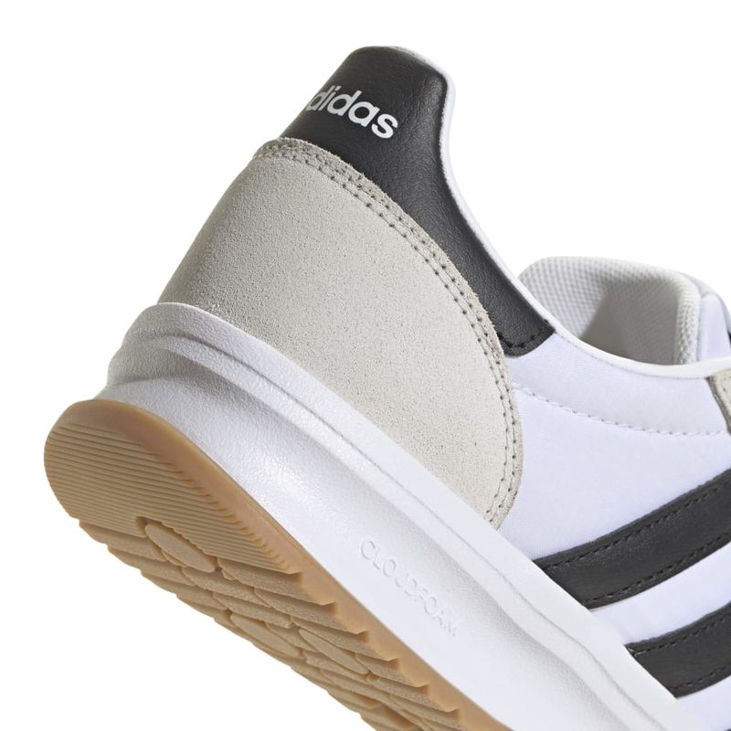 Tenis-adidas-para-mujer-Run-72-para-moda-color-blanco.-Detalle-1
